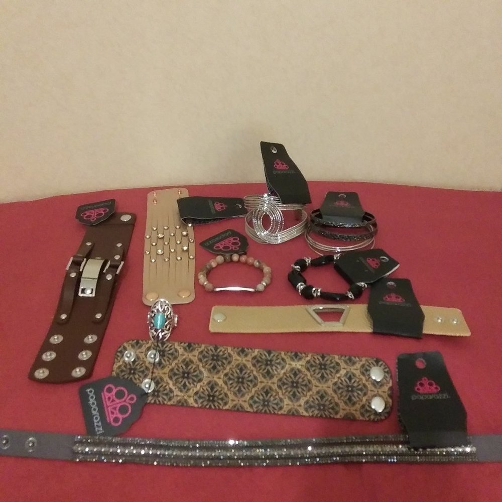 New. Ten Piece Paparazzi Jewelry Bundle